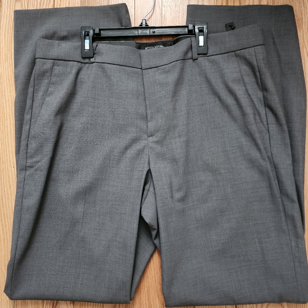 Banana Republic Logan Pant Size 14 - New Never Worn